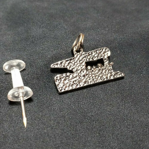Steam Engine Traincar 925 Sterling Charm Dangle Pendant Bracelet Vintage - Picture 2 of 2