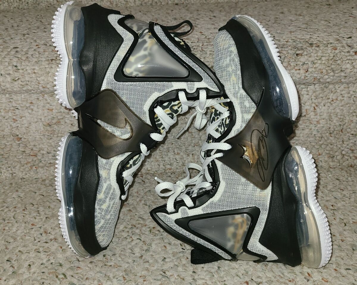 NEW Sz 4.5 Men's Nike LeBron 19 XIX CZ0203-100 White NEW Sz 4.5 Men's Nike LeBron 19 XIX CZ0203-100 White