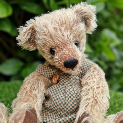 Once Loved Chaderick von Beru Bears einzigartiger Künstlerbär - BÄRENLADEN