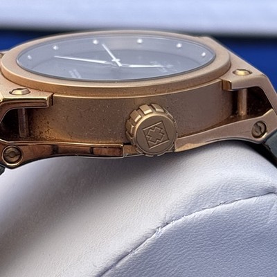 Ladies Invicta 24463 Akula 40mm Swiss Quartz Grey Leather  display picture 3
