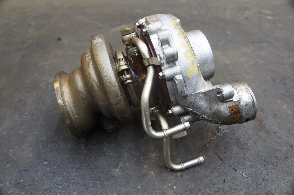 Conjunto turbocompresor izquierdo 11657848114 OEM BMW M5 F10 2012-14 M6 F12 12-15 Foto 3 de 4