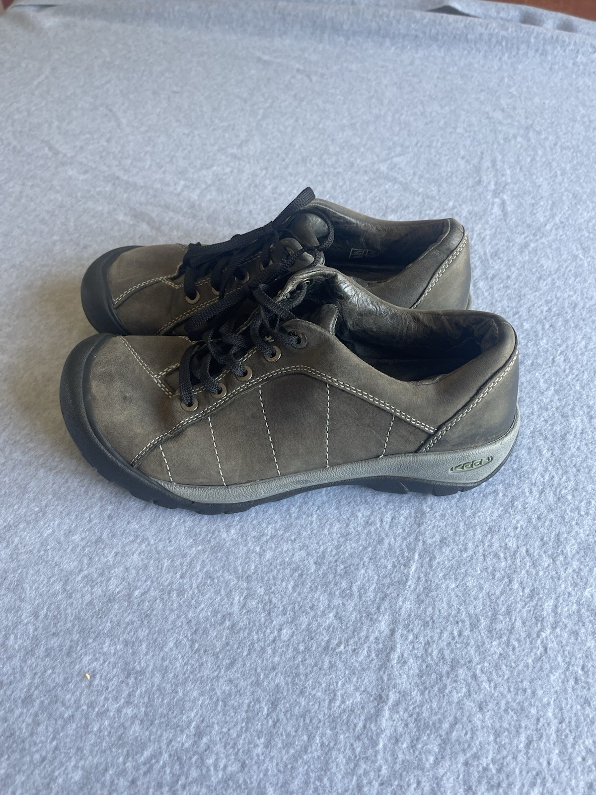 Scarpe da donna Keen in pelle marrone taglia 9 Presidio passeggio escursionismo usate in ottime condizioni