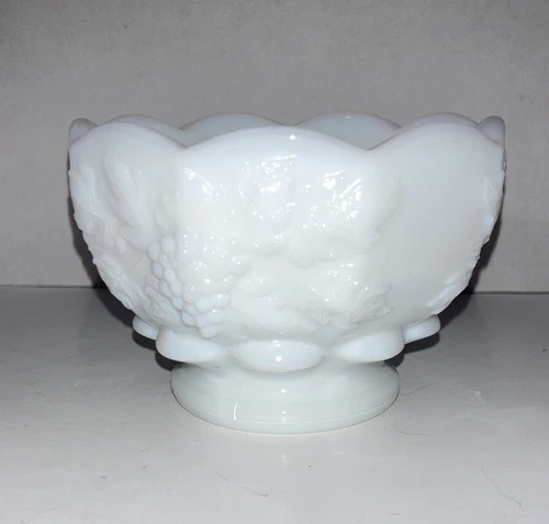 Vintage Westmoreland Milk Glass Grape Pattern Berry BOWL / Condiment Dish
