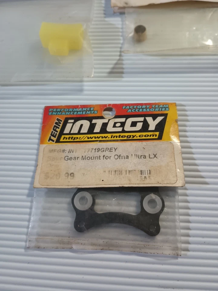 Bundle Lot Of Mix Ofna RC Replacement Parts New In Package, Gear Mount And More - Image 4 of 4