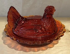 MOSSER Red Split Tail 6.5” Glass Hen On Nest HON Candy Dish UV Reactive GLOWS