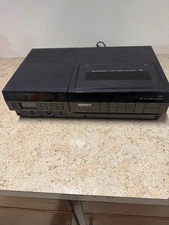  RCA VKP950T Selectavision 5 Head Video Cassette Recorder - Turns On
