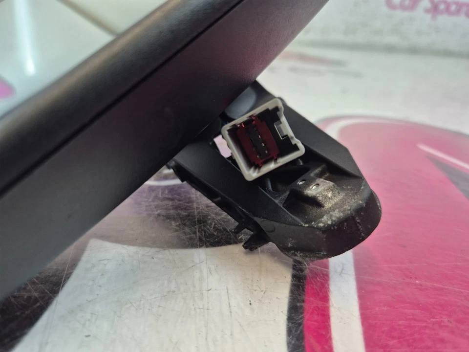 2010 LAND ROVER DISCOVERY 4 DRIVERS INTERIOR REAR VIEW MIRROR WITH CAMERA 09-16 - Image 3 of 4