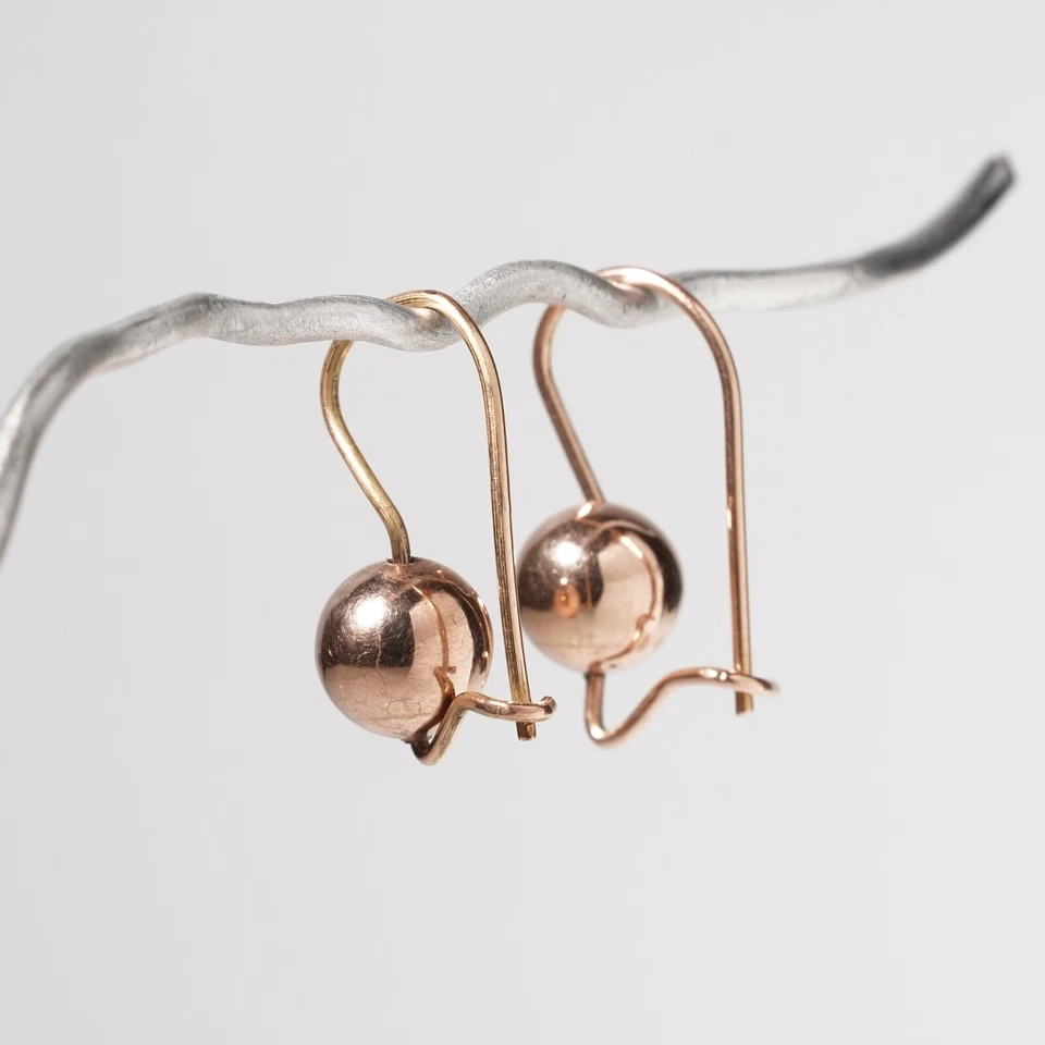 Pendientes colgantes bola euro oro rosa de 9 quilates 7 mm gancho de pastor mínimo redondo vintage Foto 4 de 4