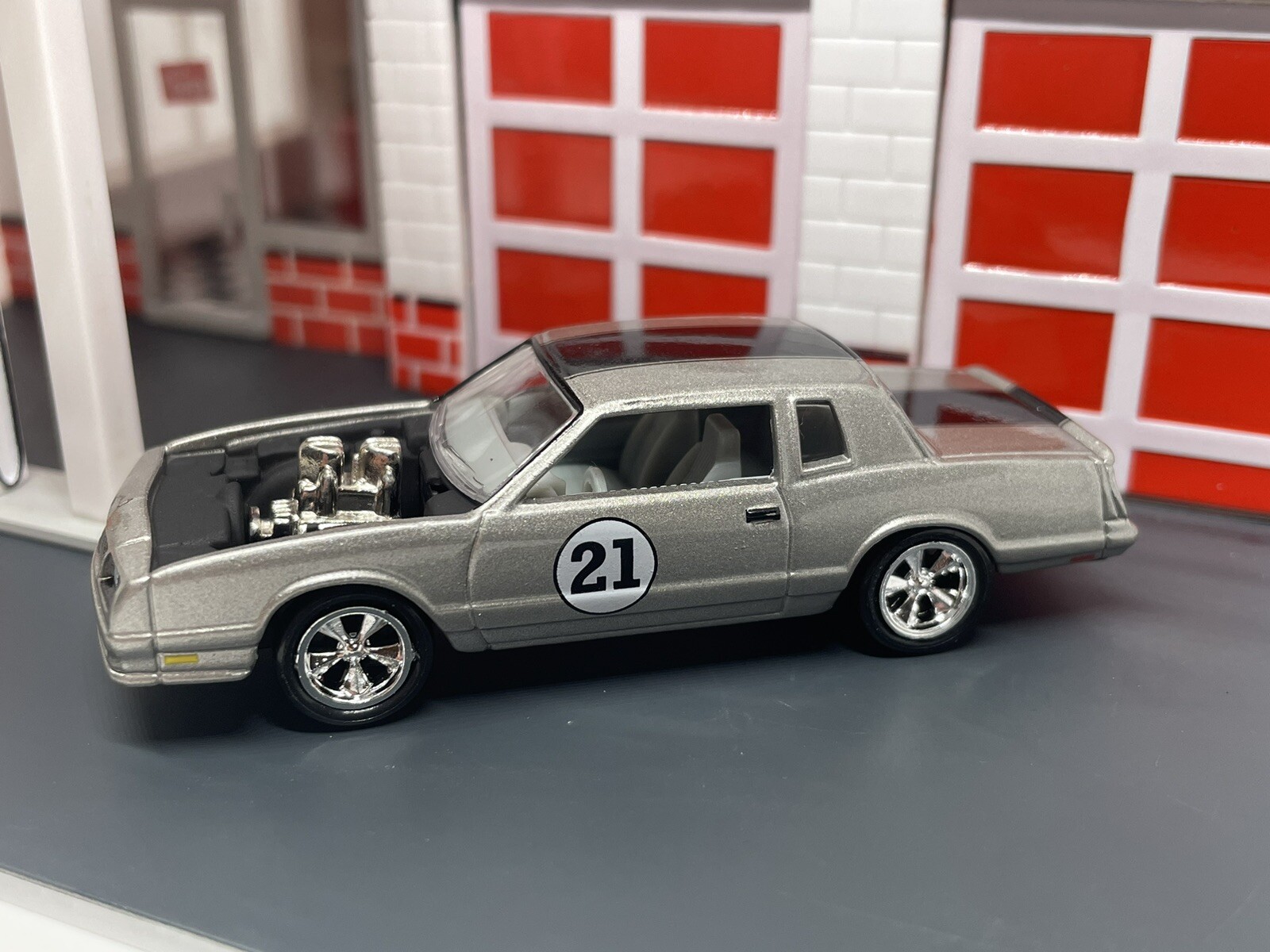 Restomod 1981-1988 Chevy Monte Carlo Silver 1/64 Scale