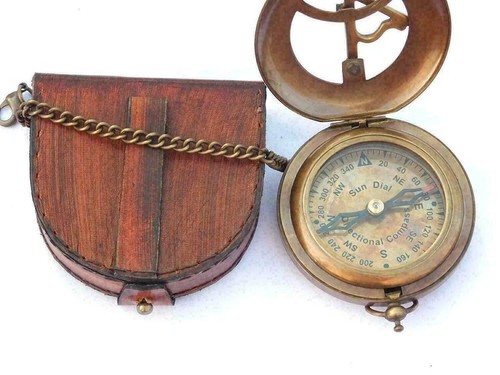 Antique Nautical Sundial Compass Brass and Chain Pocket Locket Leather Case GIFT - 第 3/3 張圖片