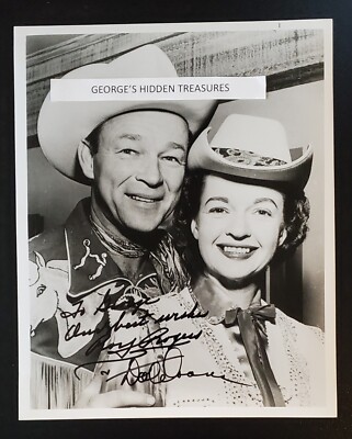 ROY ROGERS & DALE EVANS signed autographed 8x10 B&W in black ink