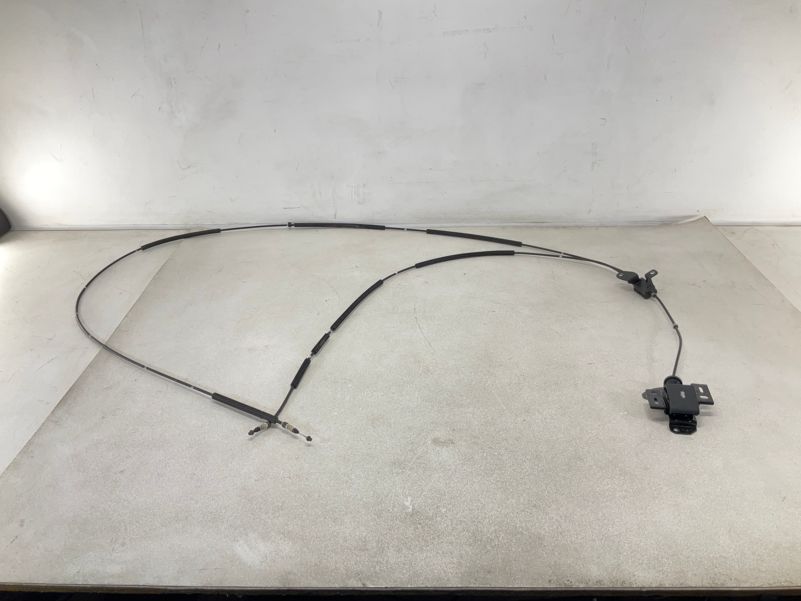 17-20 MASERATI Levante Hood Release Opener Cable Line OEM CM