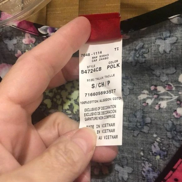 NWT Dickies Scrubs Top Polka Dot Pansies Small S - Image 3 of 4