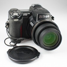 Nikon Coolpix 8700 - Zoom 8X 8 MP Digital Camera  Batteries  Charger
