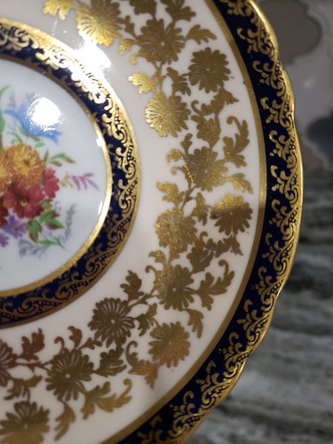 Vintage Paragon Beige Saucer Cobalt Blue Rim Golden Ornament Floral Center A441 - Picture 7 of 15