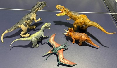 Jurassic World Lot of Roarivores & Extreme Damage Dinosaurs T Rex Triceratops
