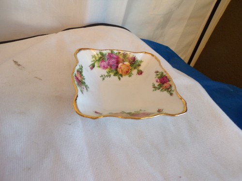 Piatti vari Choice Royal Albert Old Country Roses Bone China - leggi bene - Foto 36 di 91