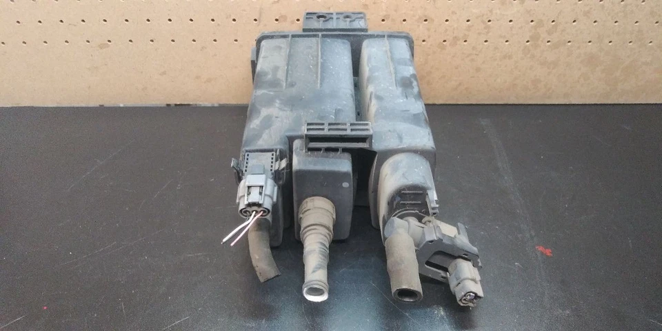 14 15 16 INFINITI QX60 BOTE DE CARBÓN DE VAPOR DE COMBUSTIBLE OEM 14950-9J30A Foto 4 de 4