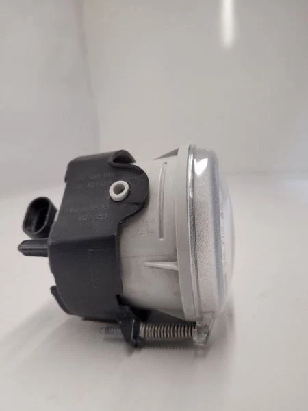 DODGE CALIBER 2007-2009 Corner/Park Light Fog-driving Lower Bumper Cover Foto 3 de 4