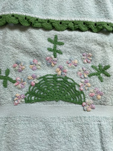 2 toallas de baño vintage tejidas y bordadas a mano flores mariposas - Imagen 8 de 11