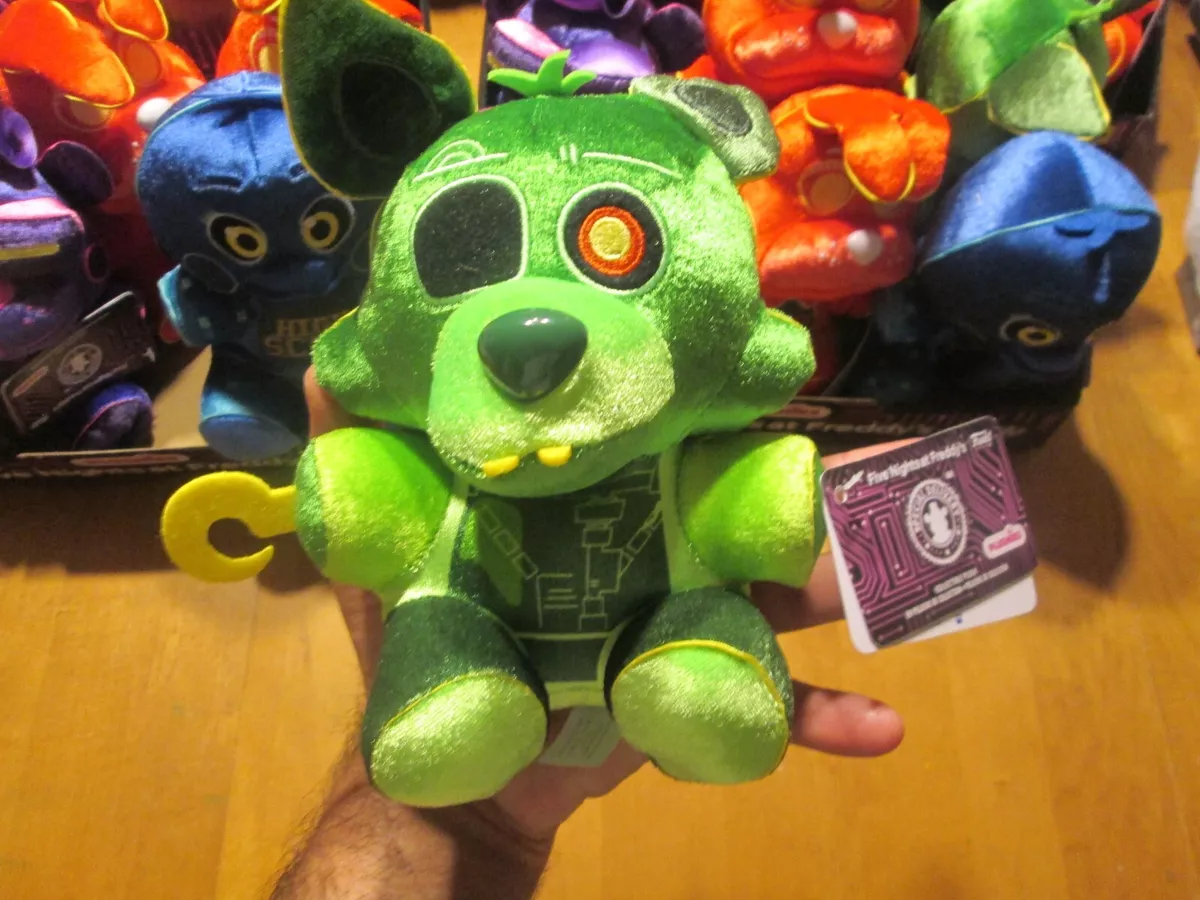 Funko Plush: Five Nights of Freddy's - Radioactive Foxy Plush