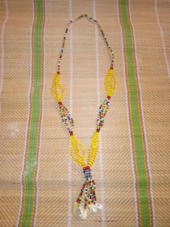 COLLAR DE PALO DE MAMA CHOLA ( PQLO MAYOMBE )