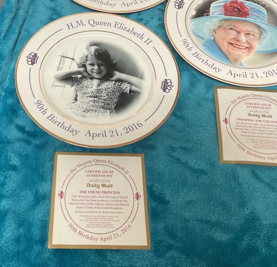 Worcester Daily Mail H.M Queen Elizabeth II 90th Birthday 2016 x3 Plates 8in Ret - Image 3 of 4