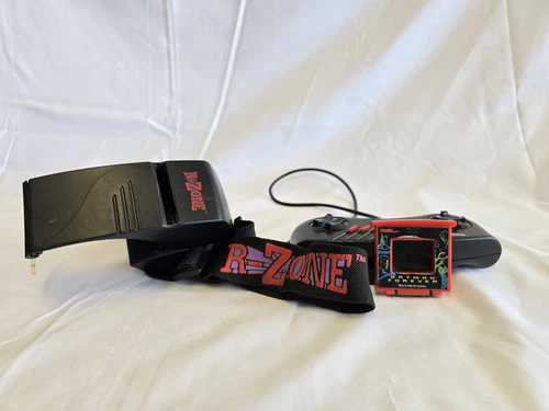 Rare VTG TIGER R-Zone Head Gear Gaming System with Batman Forever (for parts)