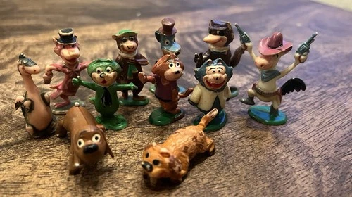 Vintage Toy 1961 Marx TV TINYKINS Figures Hanna Barbera Flintstones Yogi (11)