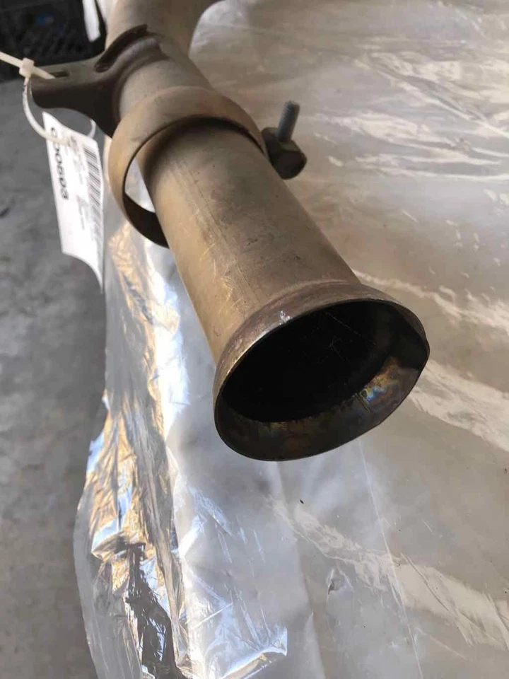 Mercedes Benz Clase C C300 2008-2012 silenciador escape conductor izquierdo A2044912201 Foto 2 de 4