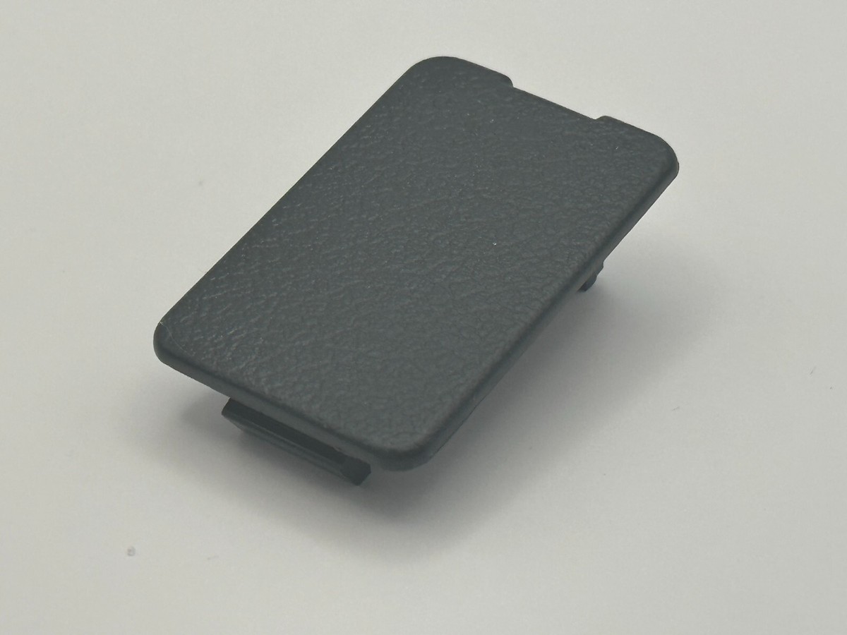 Pan European ST1100 Switch Blank Dark Grey Inc Clip 77121MT3000ZA 