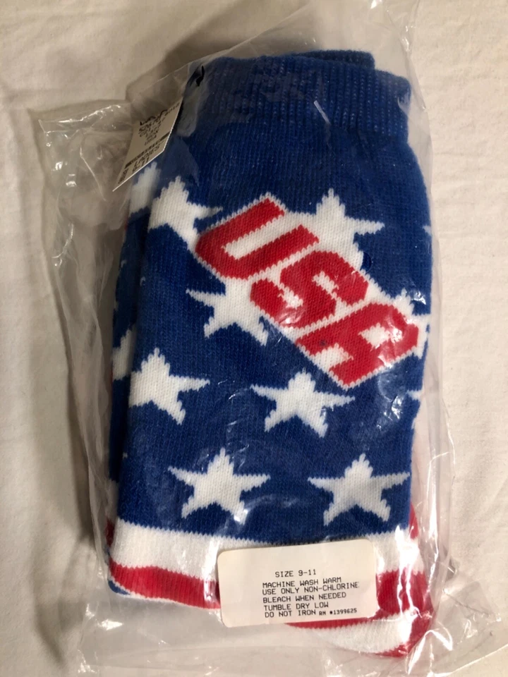 GK GO USA!! CÁLIDOS CALCETINES CÓMODOS ROJO BLANCO AZUL PATRÓN DE RAYAS ESTRELLA EE. UU. Talla 9-11 ¡NUEVOS CON ETIQUETAS! Foto 3 de 4
