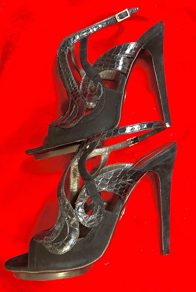 "Sandalias ROBERTO CAVALLI de gamuza con cordones de piel de serpiente negras de 5"" tacones talla 39/8 $1025" Foto 2 de 4
