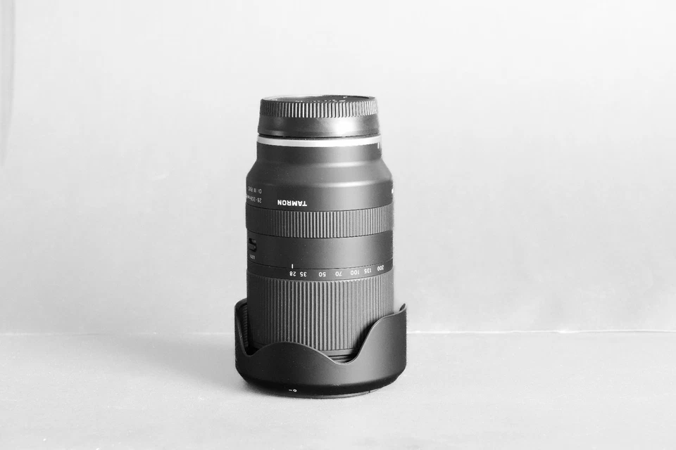 Tamron 28-200mm F/2.8-5.6 Di III RXD For Sony e-mount - image 4 of 4