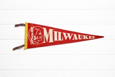 Milwaukee Braves 1960s Vintage MLB Baseball Pennant 8 x 26”