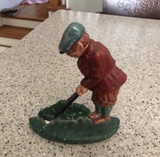 VINTAGE ANTIQUE GOLFER DOOR STOP/BOOKEND PLAYING GOLF SOLID HEAVY CAST IRON 8