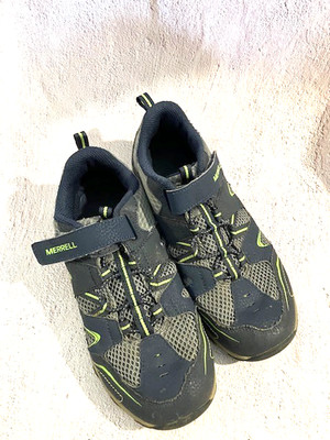 Merrell Trail Chaser Boys Size 5Y Gray Black Green Running Hiking Shoes Sneakers
