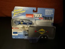 Johnny Lightning 1965 Chevy Nomad w/ Enclosed Car Trailer Sunoco