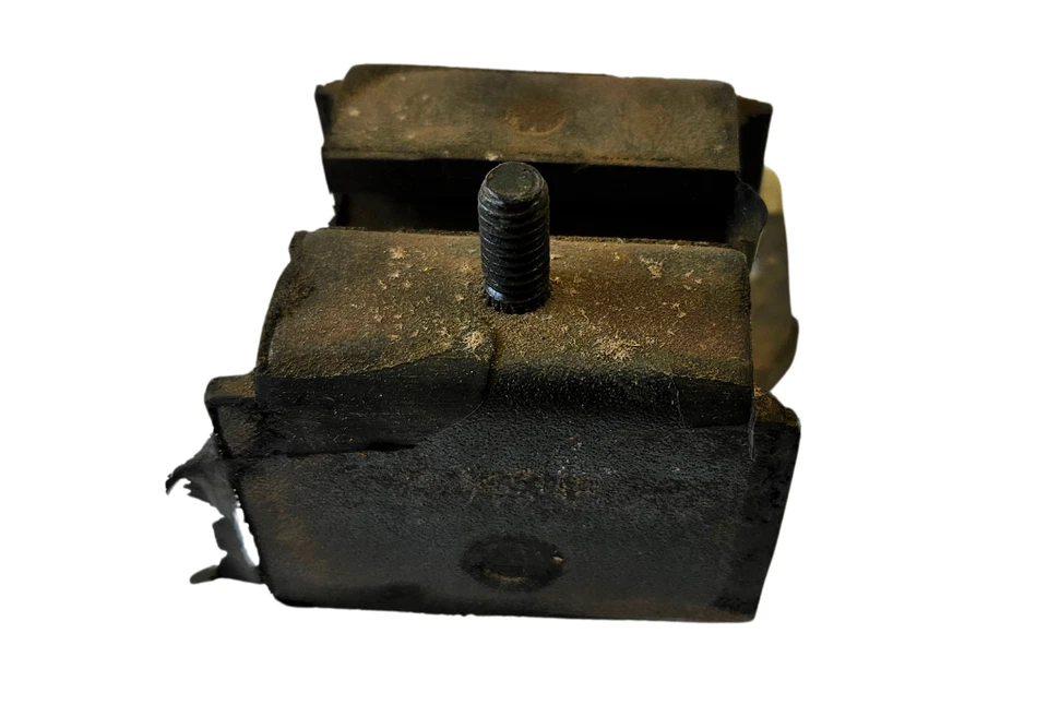 1966-1968 Dodge Plymouth C-Body 4 Speed Manual Transmission Mount 2533198 NOS - Image 2 of 4