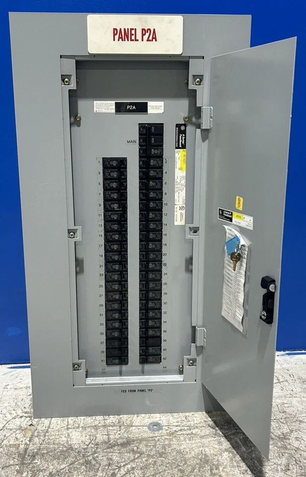 Placa de panel GE A-Series 125 Amp 208V MLO 3PH 4W AQF3421CT 🟦 Foto 4 de 4