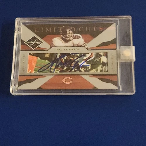 Walter Payton Auto 2008 Leaf Limited Cuts Autographed  LC-18  59 /100 - HOF