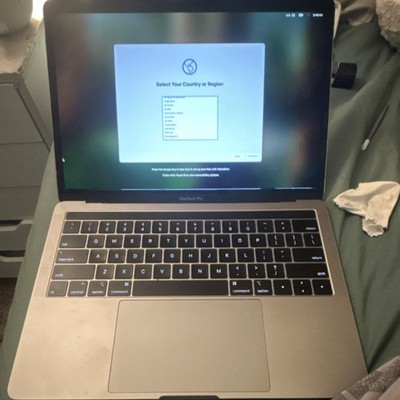 2019 MacBook Pro 13  Touch Bar   i5
