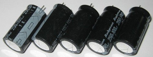 5 X Rubycon 100 uF Radial Electrolytic Capacitor - 250 V DC - 16 mm Diameter 85C