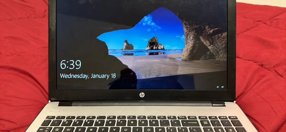 HP Intel Core i3 7th Gen. PC Laptops & Netbooks 1 TB SSD Capacity