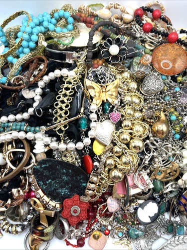 8+ Lb Costume Jewelry Vintage Modern Lot All Wearable Some Signed Resell Mix