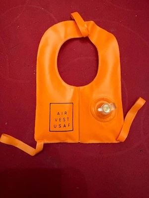 gilet de sauvetage air vest usat  VALVE Action Joe / Action Man /Big Jim Mattel - Photo 1/2
