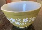 Pyrex 401 Crazy Daisy Bowl, Spring Blossom Green Mixing 1 1/2 pint Nesting bowl
