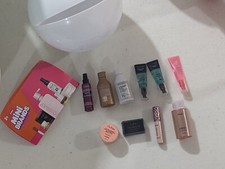 Zuru Mini Brands Ulta Beauty 10 PC bundle