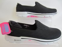 Skechers Womens Go Walk 3- 13980/bkw Black And White Uk3x8 (goc) Skechers Womens Go Walk 3- 13980/bkw Black And White Uk3x8 (goc)