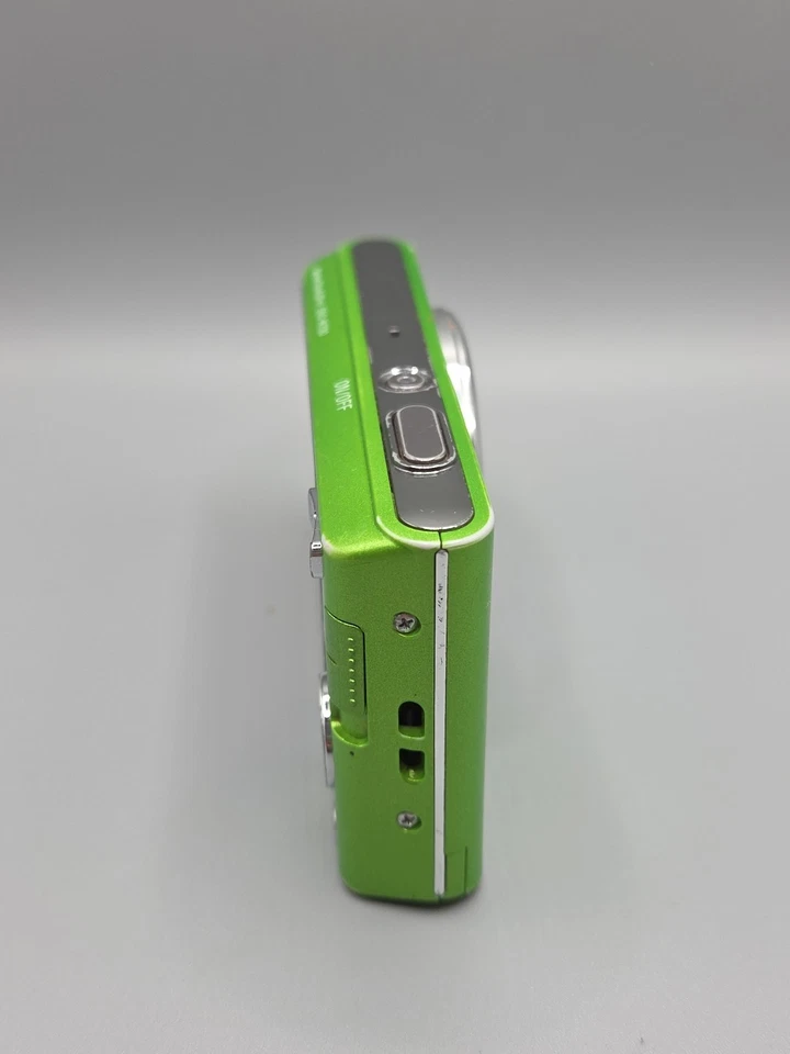 Sony Cyber-shot DSC-W730 Digital Camera, Green, Please Read (SPARES). - Image 2 of 4